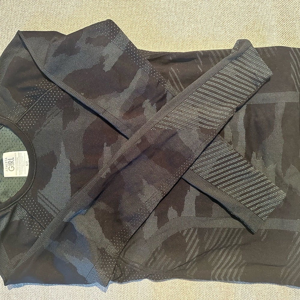 Athleta Kids Long Sleeve Camo Tee - Black and Gray